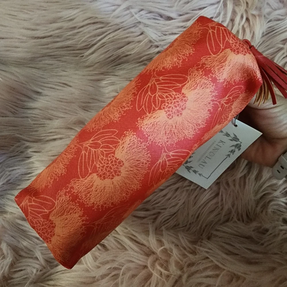 Manaola Kinolau Laulihilihi makeup cosmetic bag ohia lehua